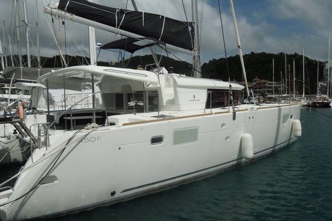 Lagoon 450 F | Zil Seashell