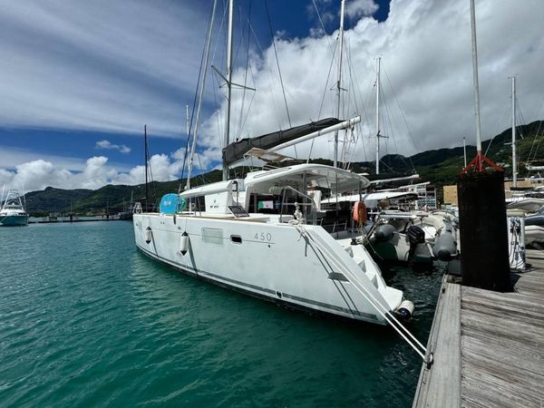 Lagoon 450 F | Zil Seashell