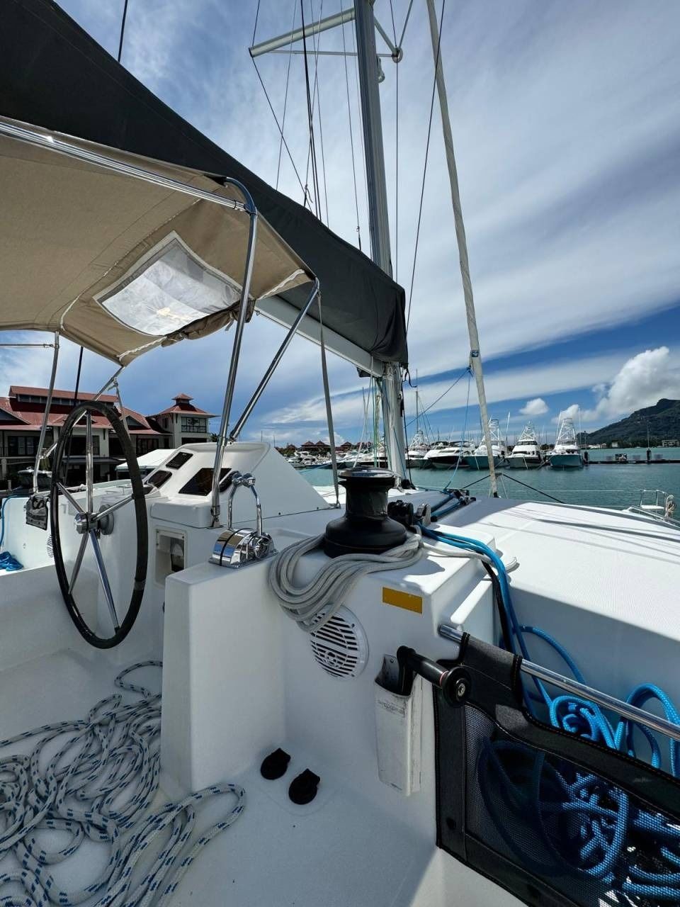 Lagoon 450 F | Zil Seashell