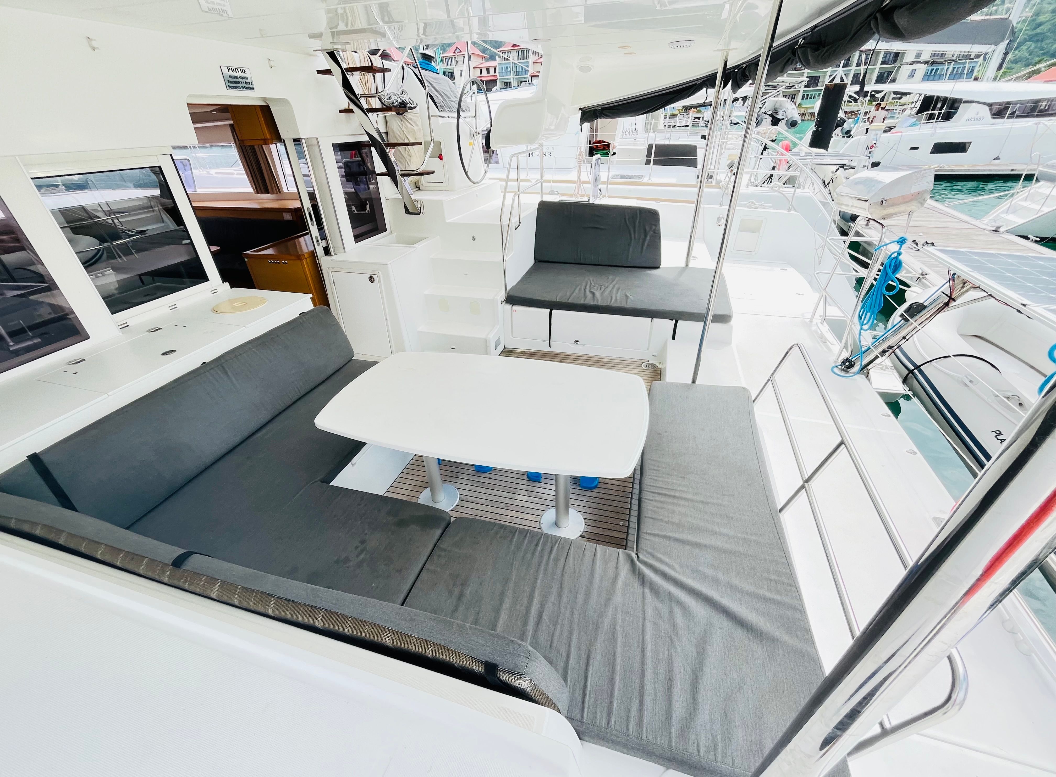 Lagoon 450 S | Poivre