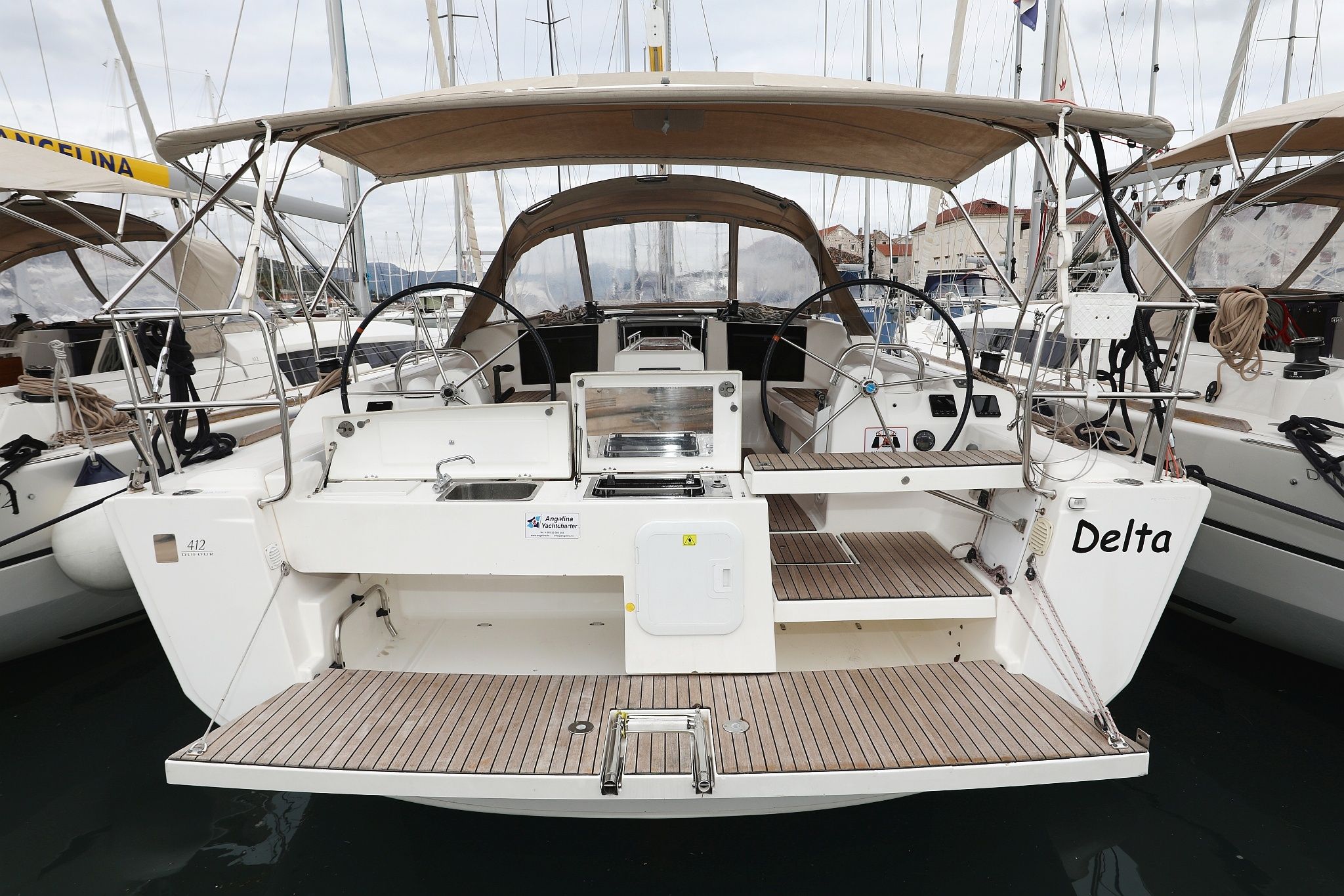 Dufour 412 | Delta