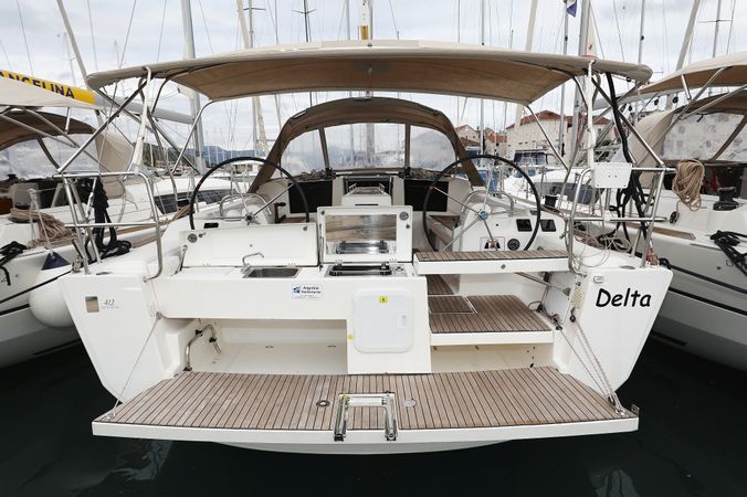 Dufour 412 | Delta