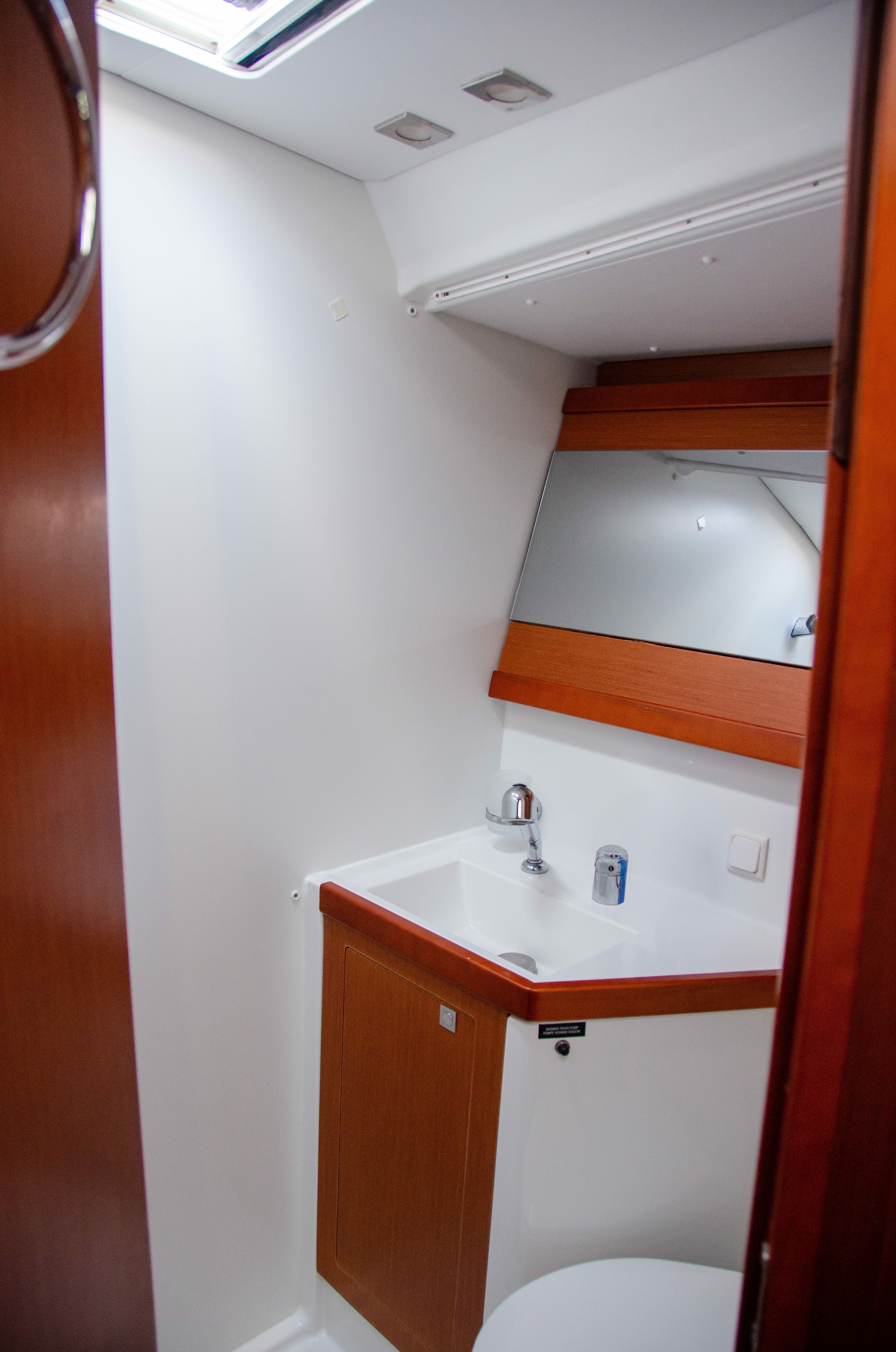 Beneteau Oceanis 48 | Allegra