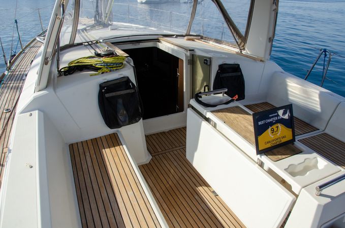 Beneteau Oceanis 38 | Anemos