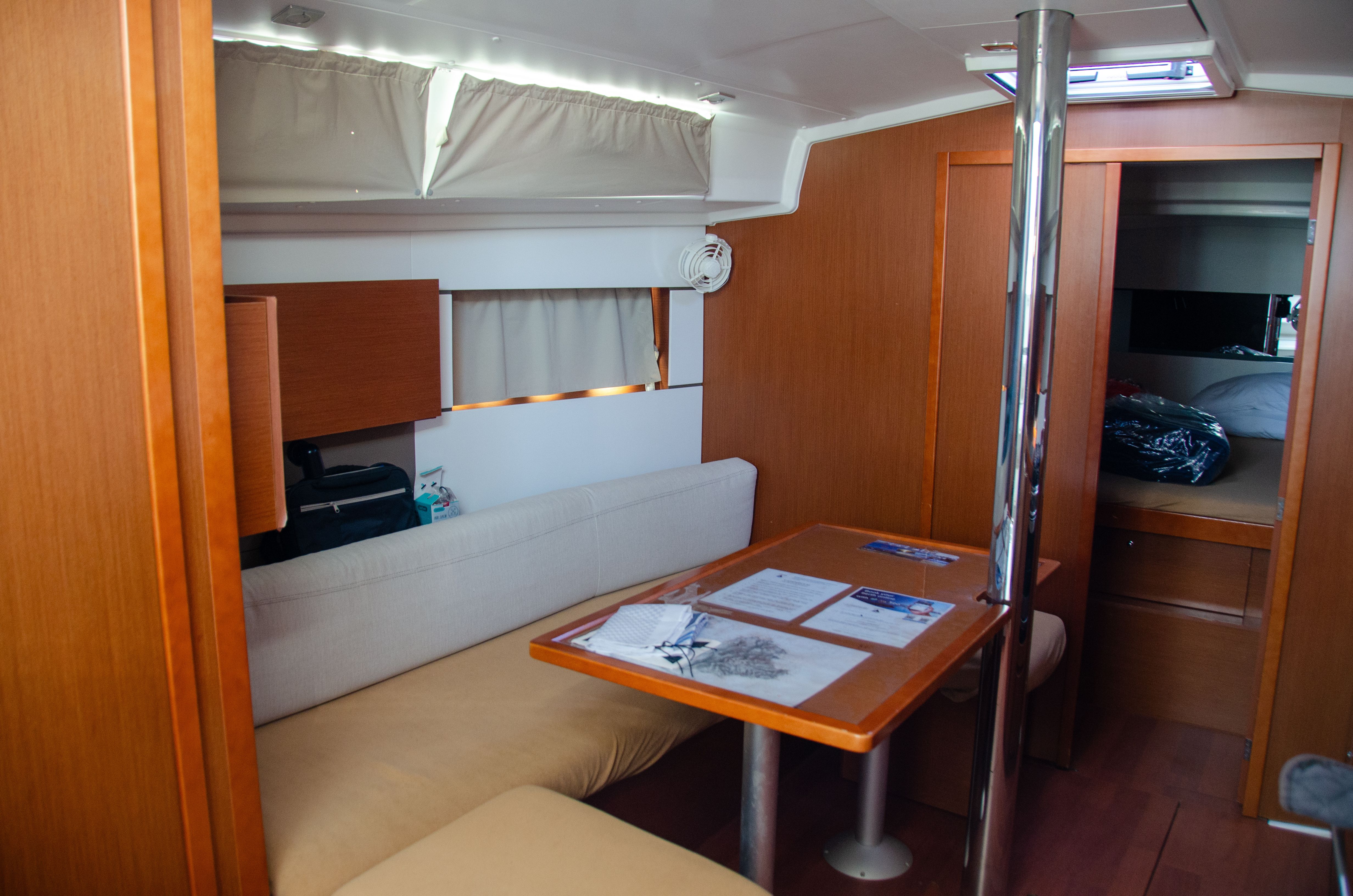 Beneteau Oceanis 38 | Anemos