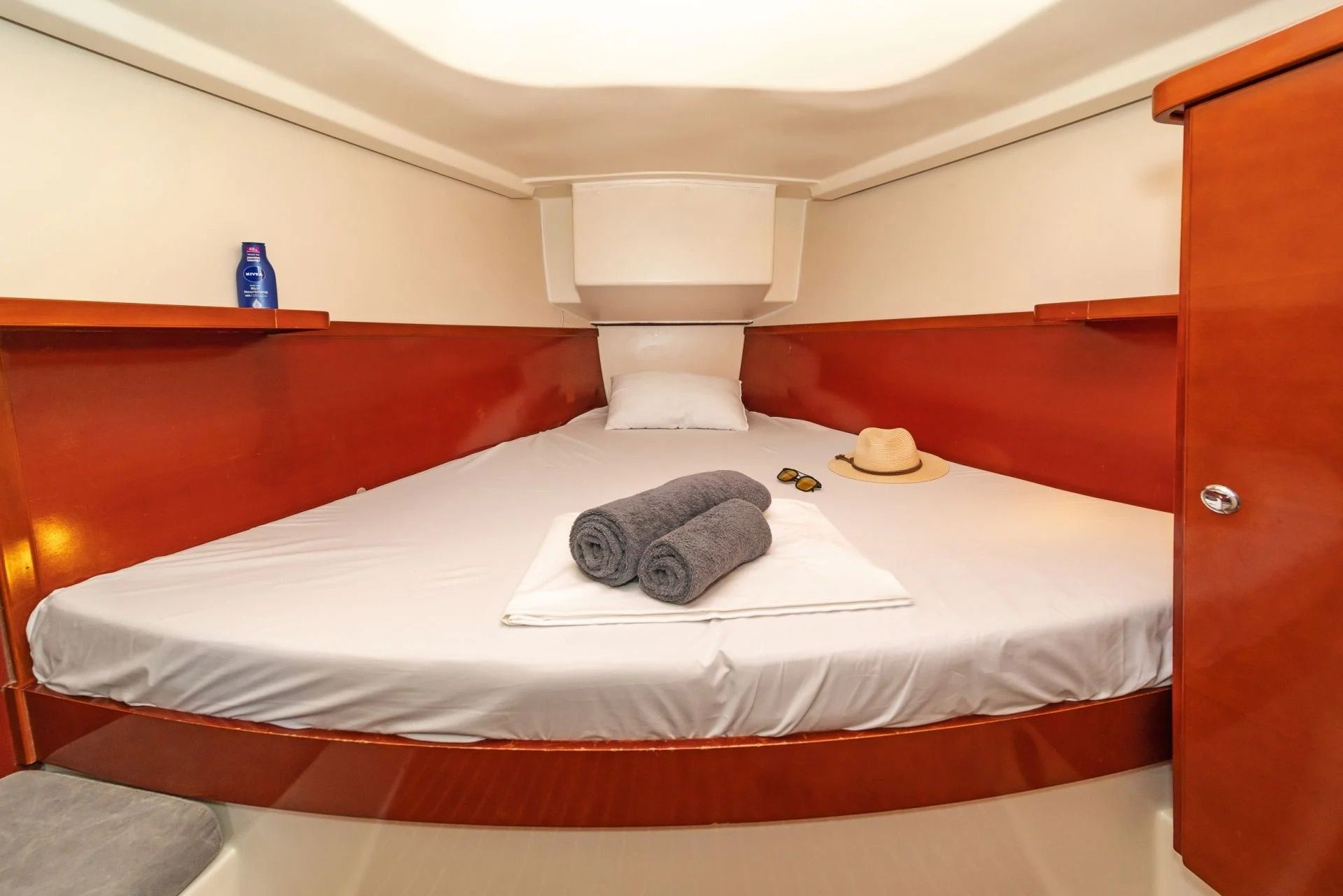 Hanse 400 | Flyer of Lorne