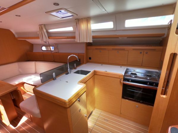 Jeanneau Sun Odyssey 42 | Praha