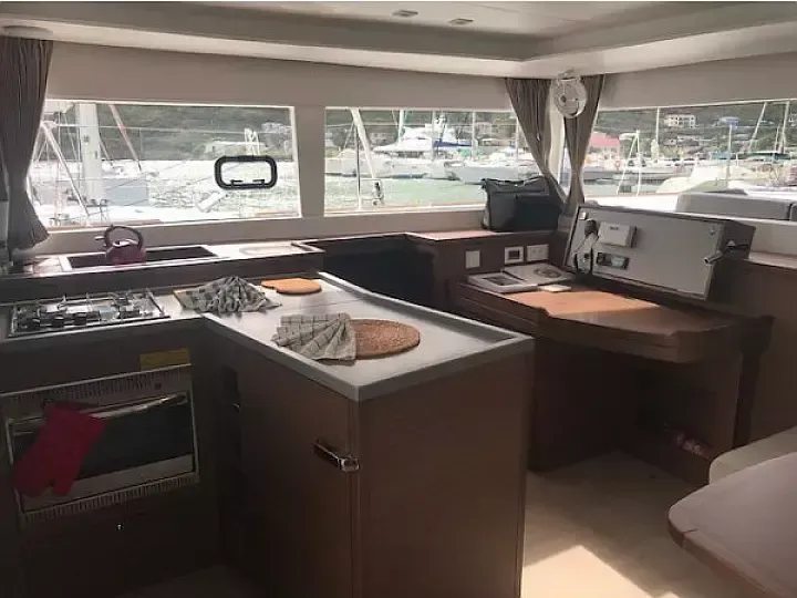 Lagoon 450 F | Paula
