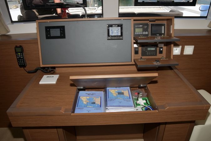 Lagoon 52 F | Anacapa