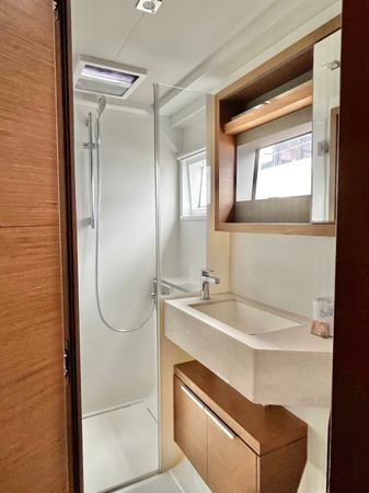 Lagoon 50 | Out of the Blue