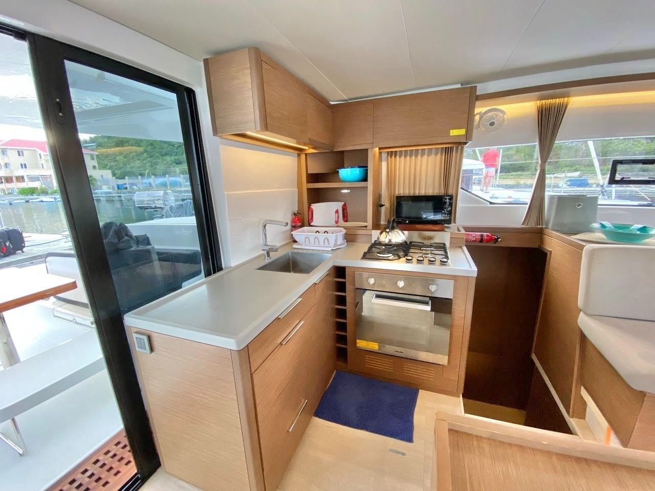 Lagoon 50 | Out of the Blue