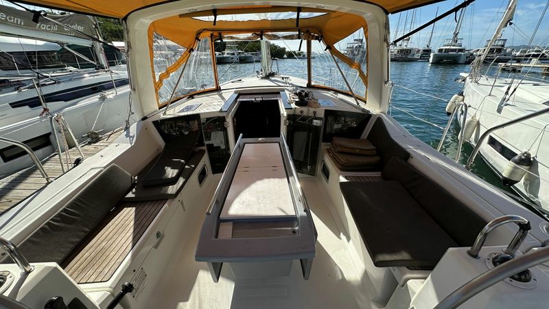 Beneteau Oceanis 41.1 | Syrma