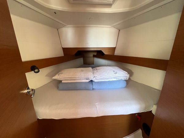 Jeanneau Sun Odyssey 349 | Grape