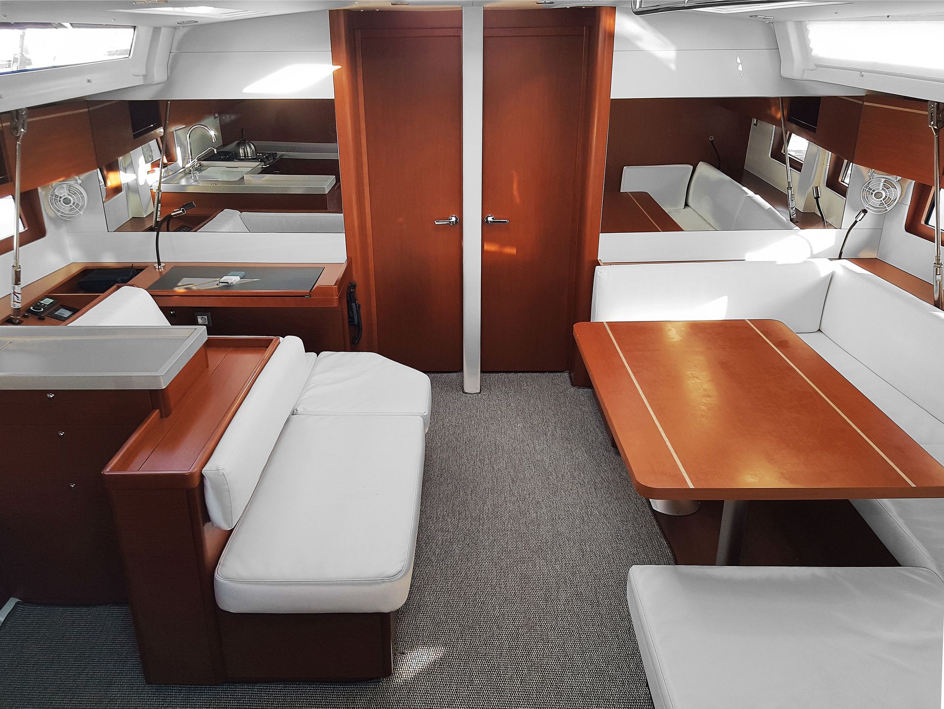 Beneteau Oceanis 51.1 | One Piece