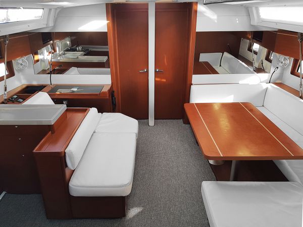 Beneteau Oceanis 51.1 | One Piece