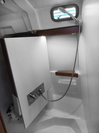 Beneteau Oceanis 51.1 | One Piece