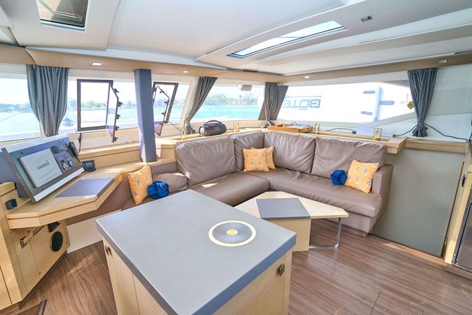 Fountaine Pajot Saona 47 | Stella Gazer