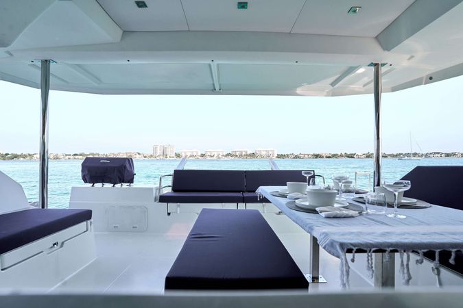 Fountaine Pajot Saona 47 | Stella Gazer