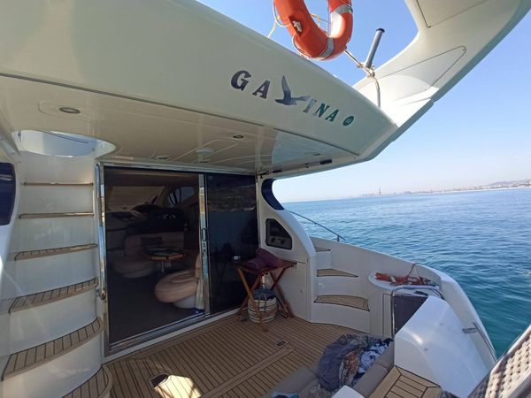 Azimut 46 | Gavina