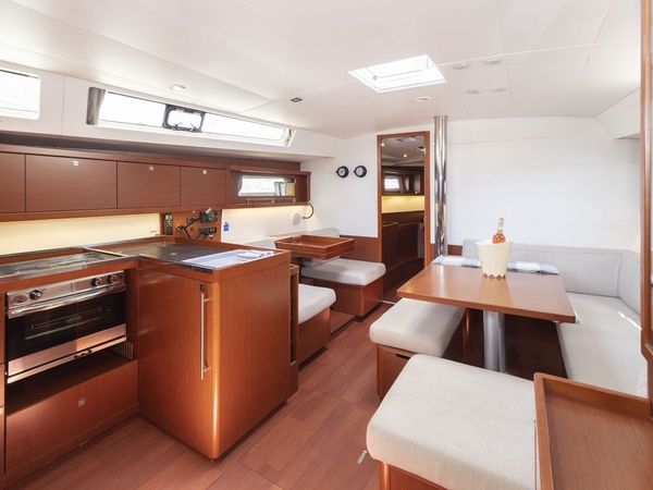 Beneteau Oceanis 45 | Avalon