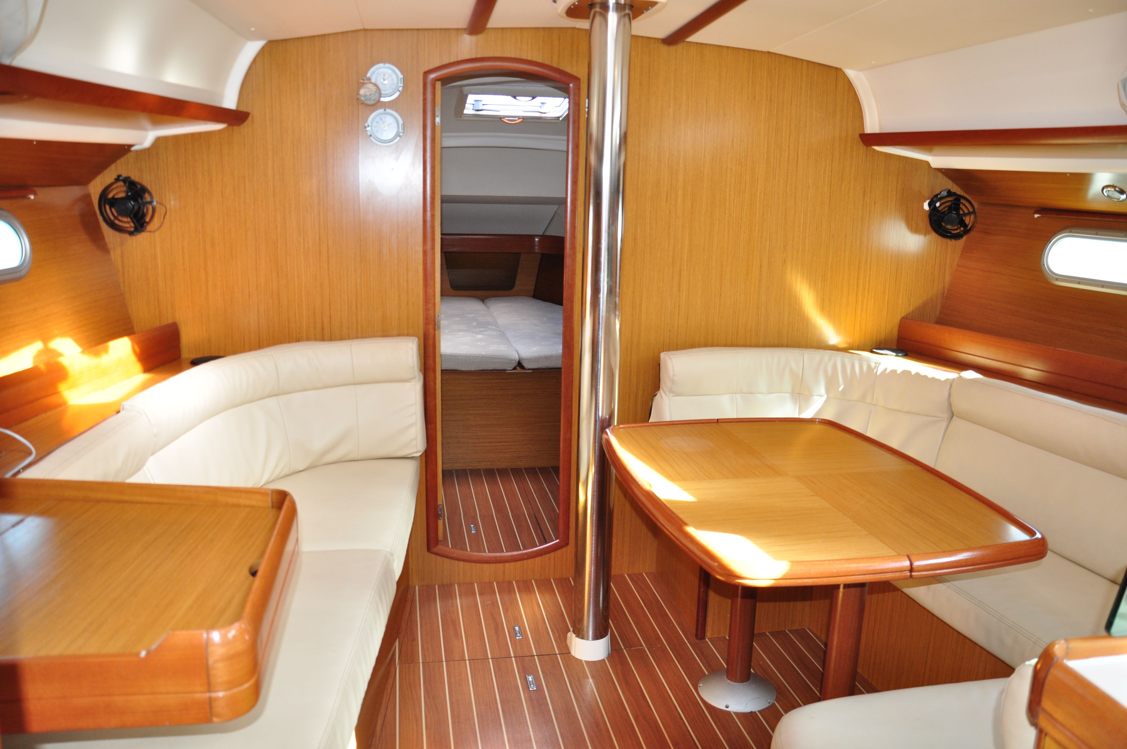 Jeanneau Sun Odyssey 42 | Bill Maira