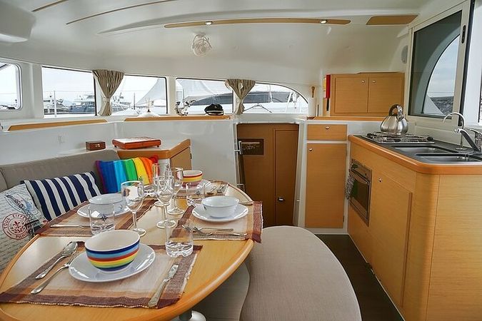 Lagoon 380 S2 | Janise