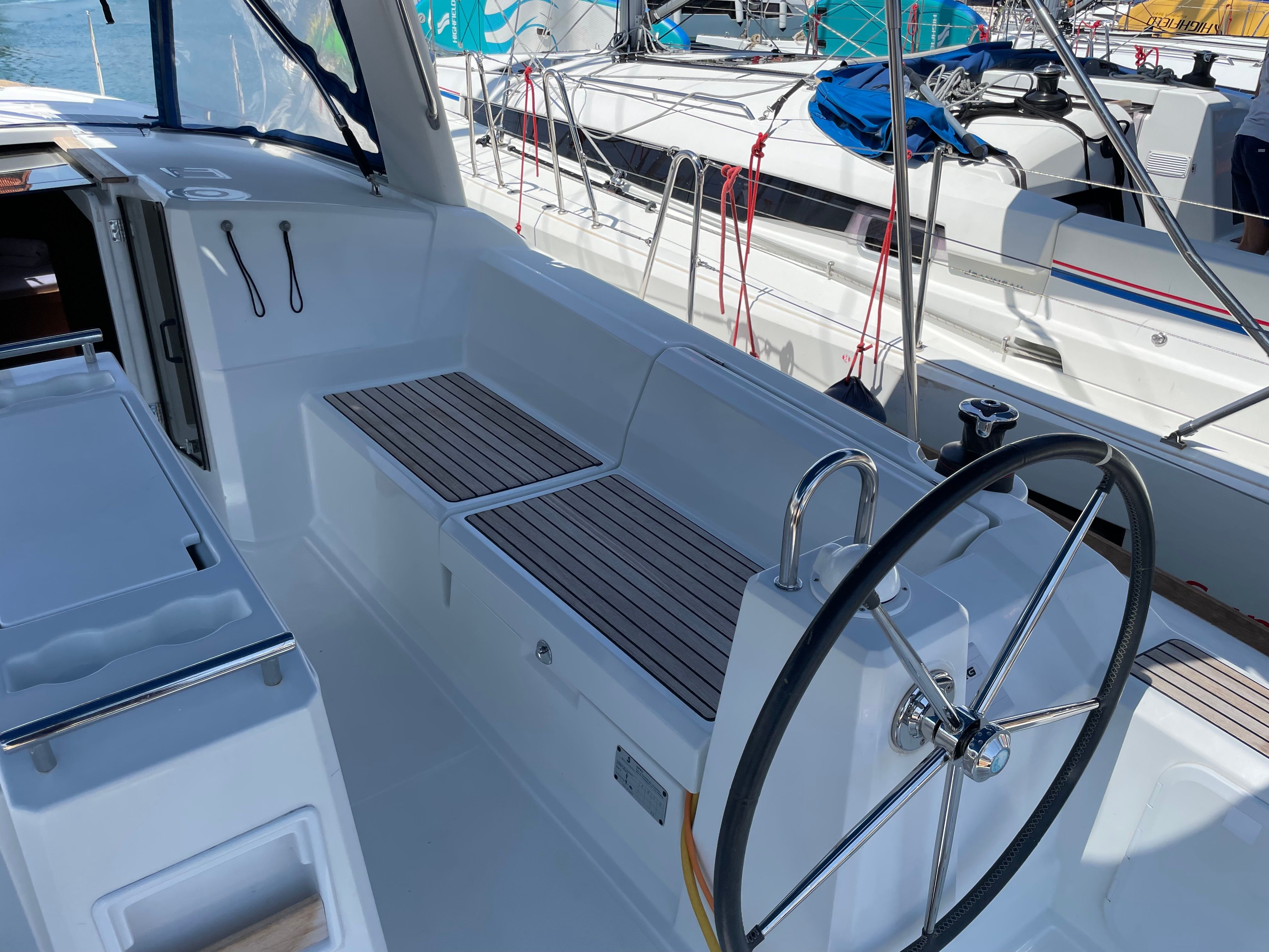 Jeanneau Sun Odyssey 389 | Sunsail 19