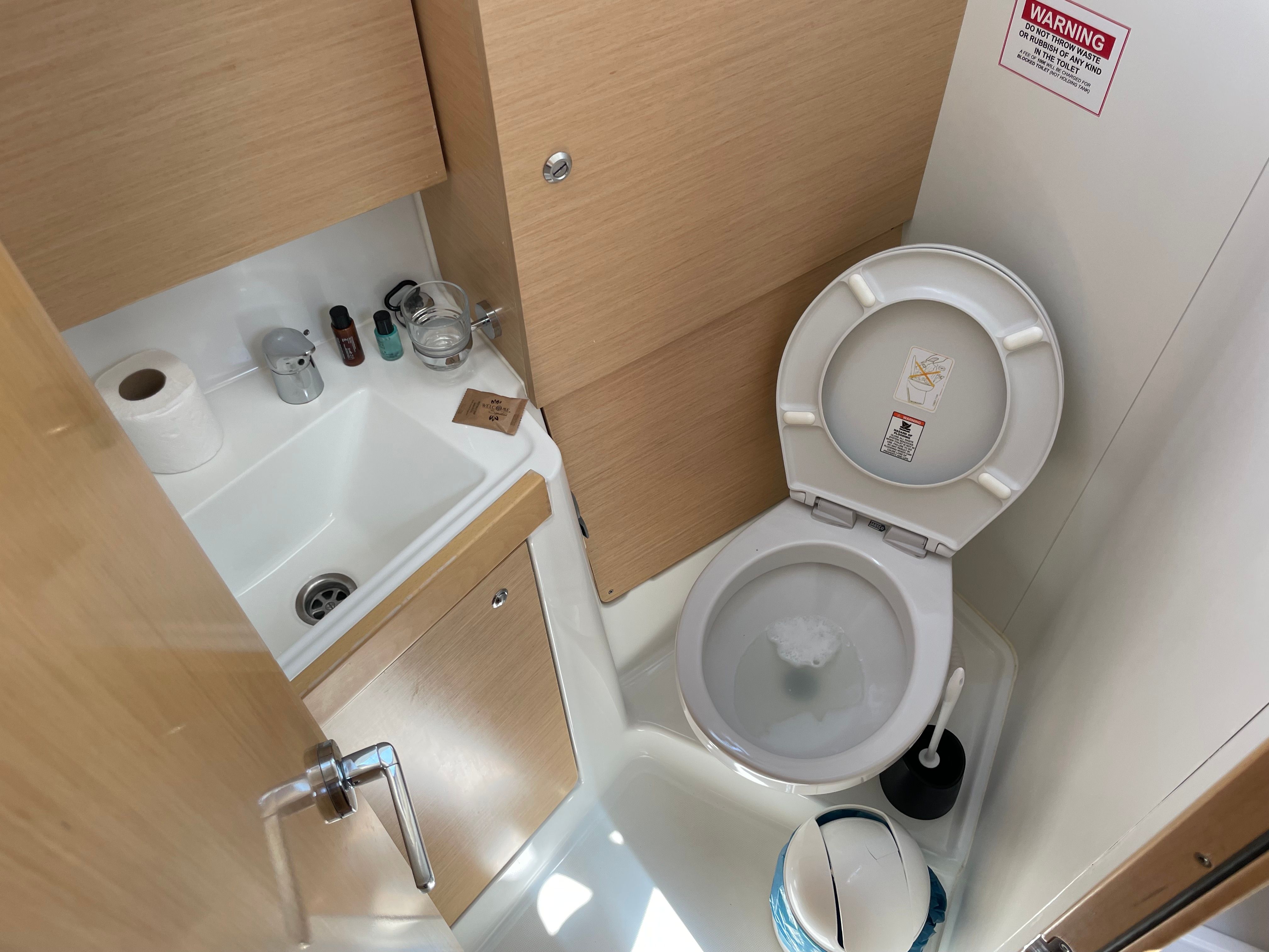 Jeanneau Sun Odyssey 389 | Sunsail 19