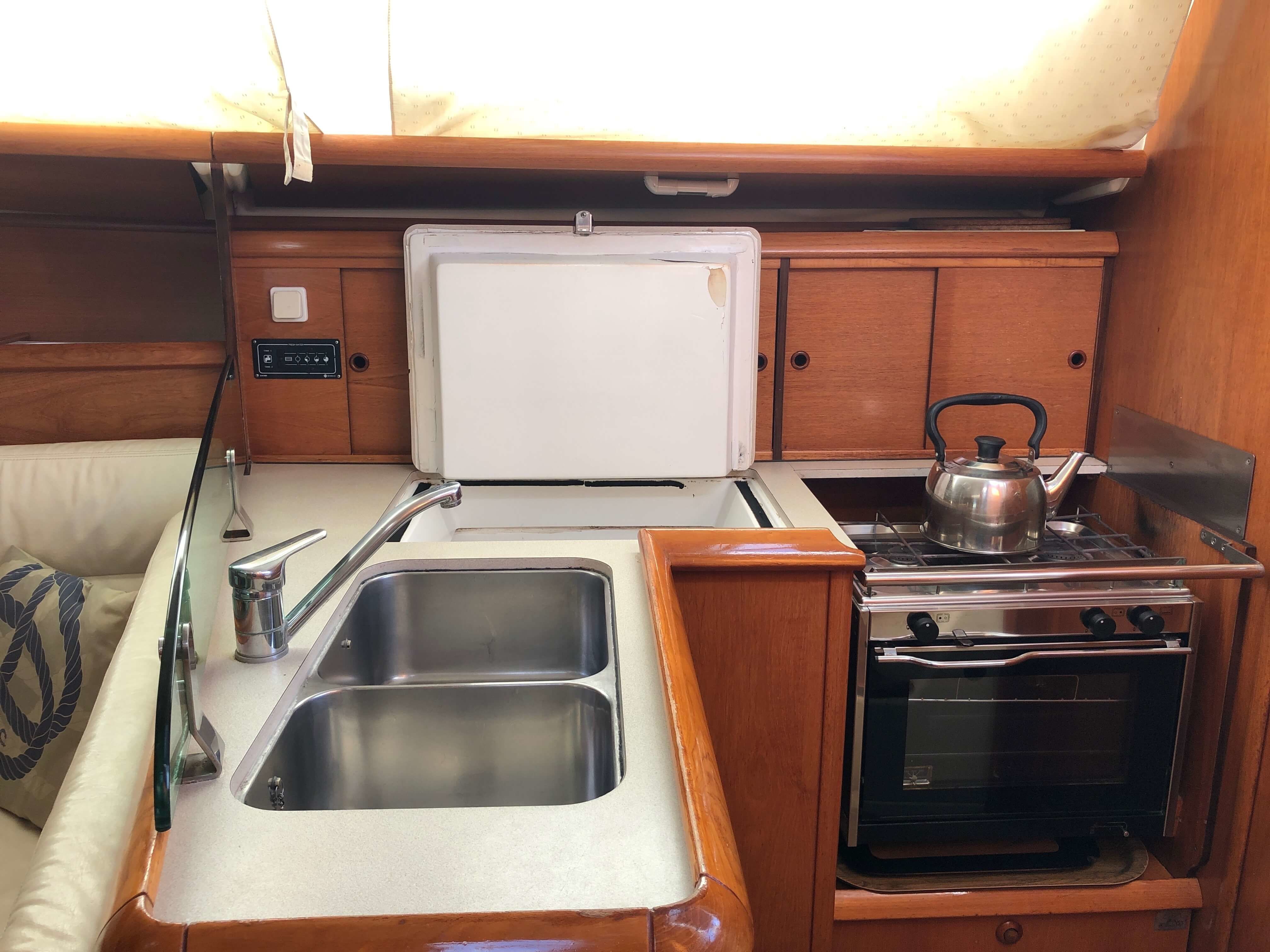 Jeanneau Sun Odyssey 35 | Natassa16