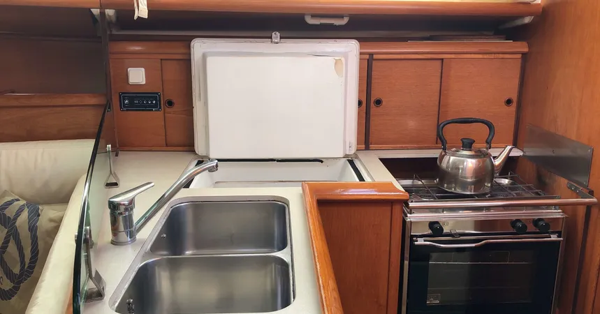 Jeanneau Sun Odyssey 35 | Natassa16