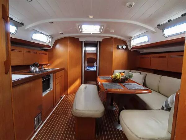 Beneteau Cyclades 43.4 | Too Lucky