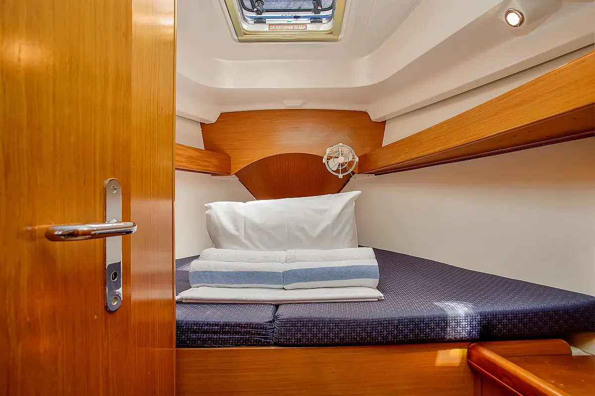 Beneteau Cyclades 43.4 | Too Lucky