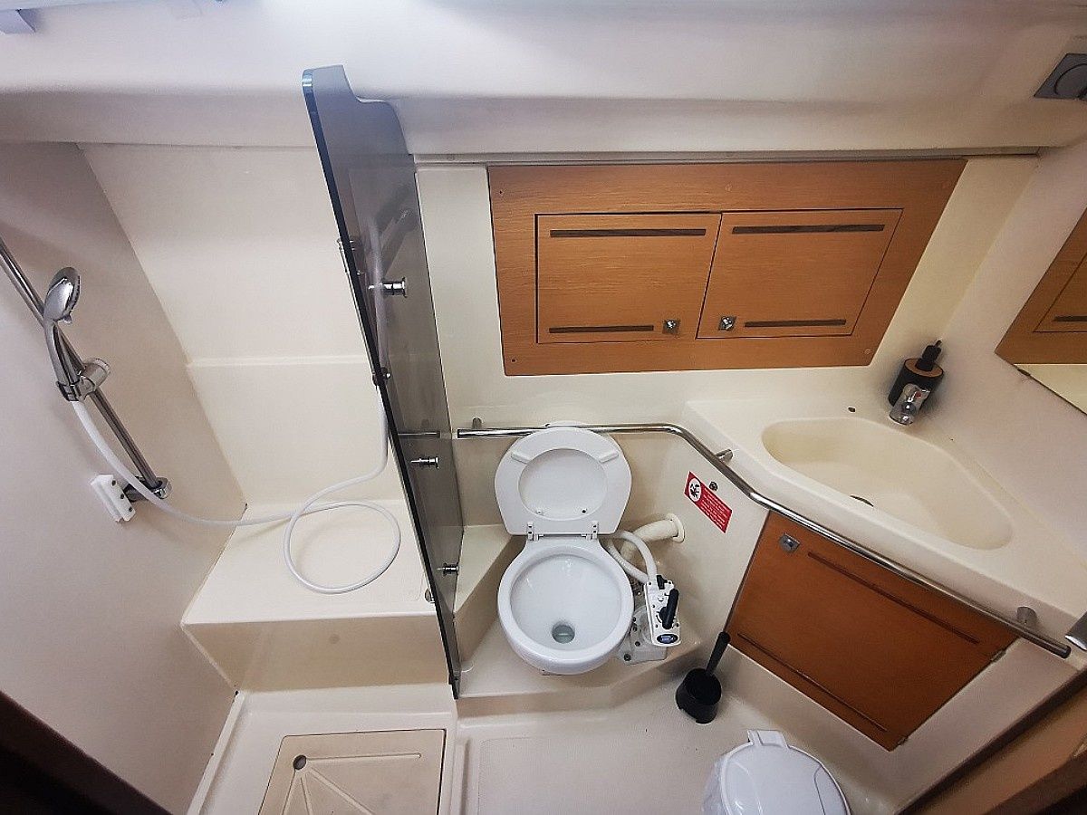 Elan 444 | Okea Iris