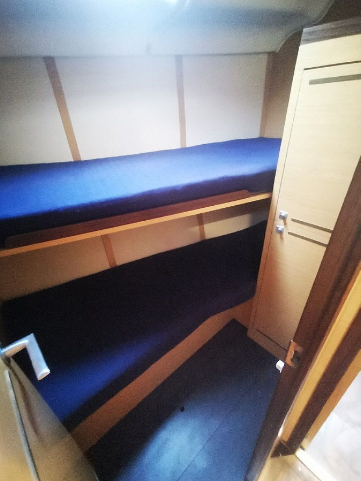 Elan 444 | Okea Iris