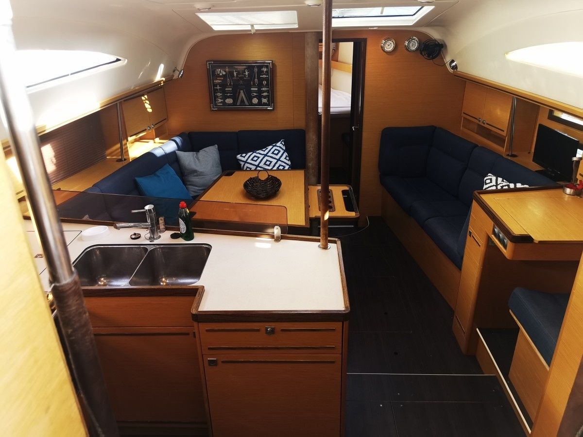 Elan 444 | Okea Iris