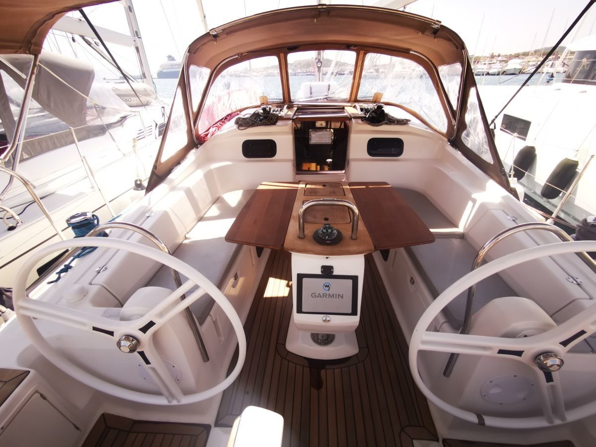 Elan 444 | Okea Iris