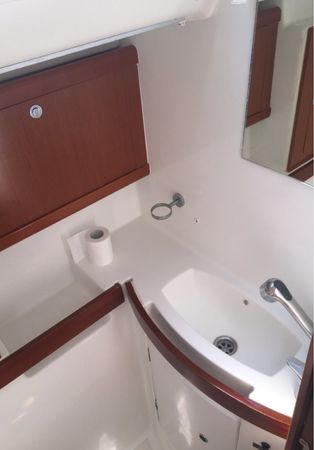 Beneteau Oceanis 43 | Serenity