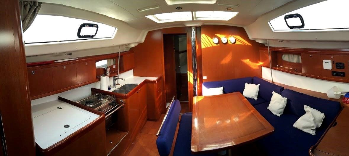 Beneteau Oceanis 43 | Whisper