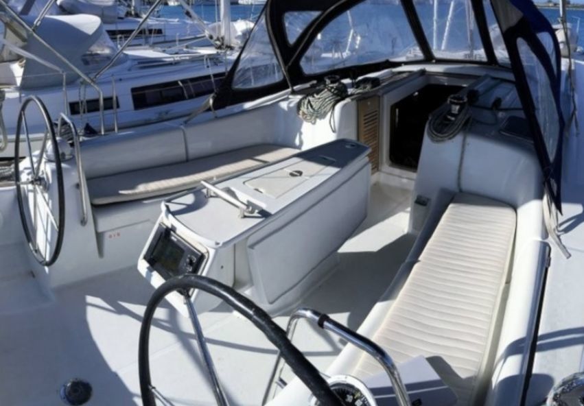 Beneteau Oceanis 43 | Whisper