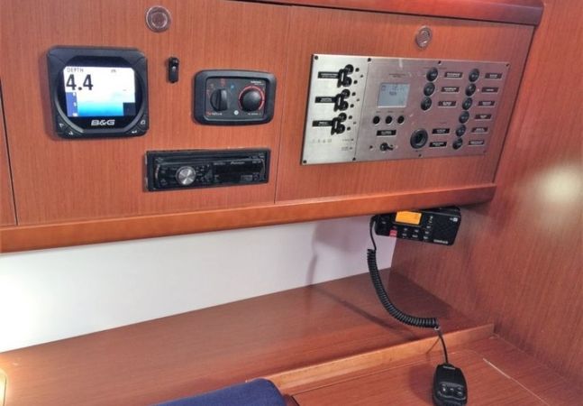 Beneteau Oceanis 43 | Whisper