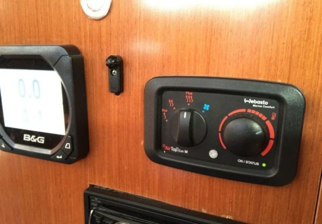 Beneteau Oceanis 43 | Whisper