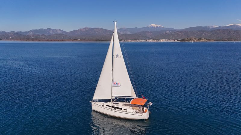 Bavaria Cruiser 34 | Taz