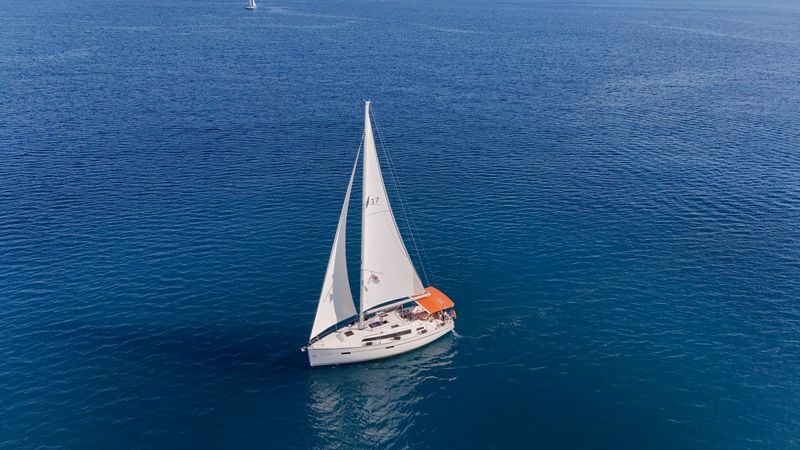 Bavaria Cruiser 37 | Roger Rabbit