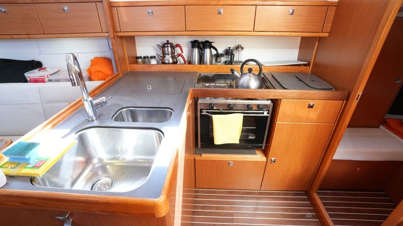 Bavaria Cruiser 37 | Roger Rabbit