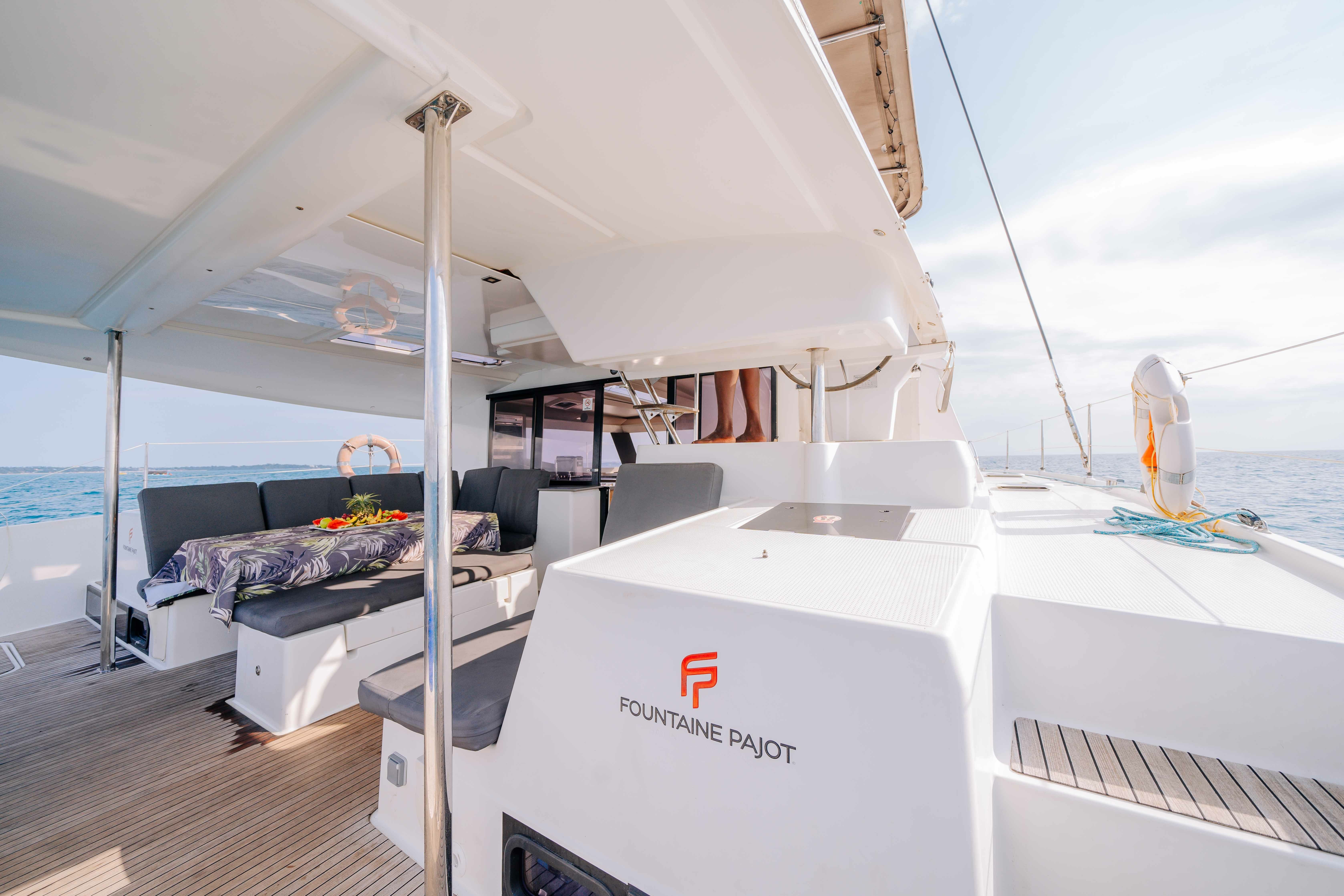 Fountaine Pajot Helia 44 | Knyps