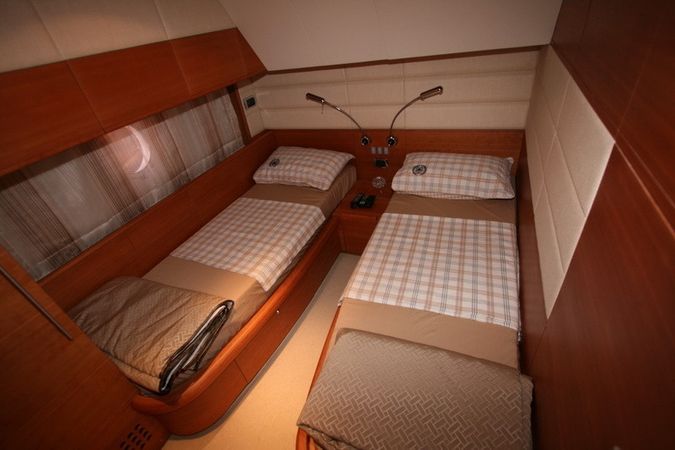 Aicon 66 | Nellmare