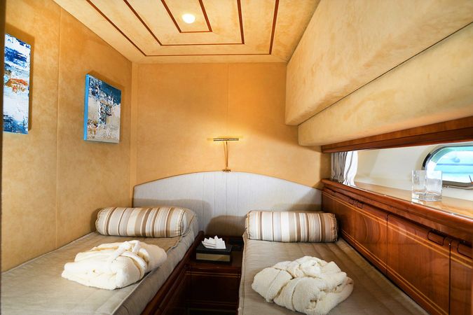 Ferretti 80 | Kentavros 2