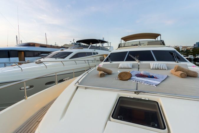 Ferretti 75 | Vento