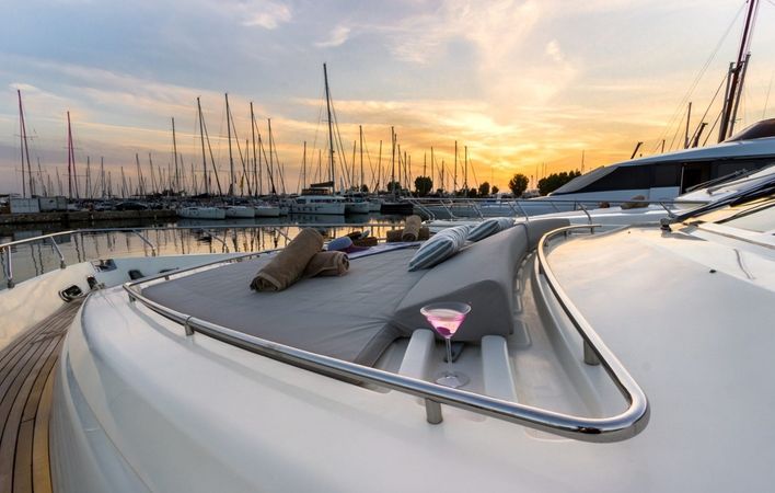 Ferretti 75 | Vento