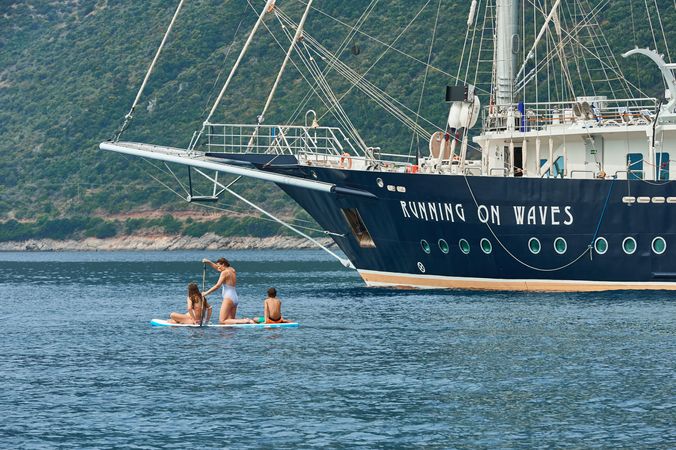 Custom Built 64M | Running on waves